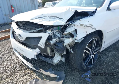 2009 Toyota Camry Xle V6 z USA, uszkodzony, nr VIN 4T1BK46K49U585458